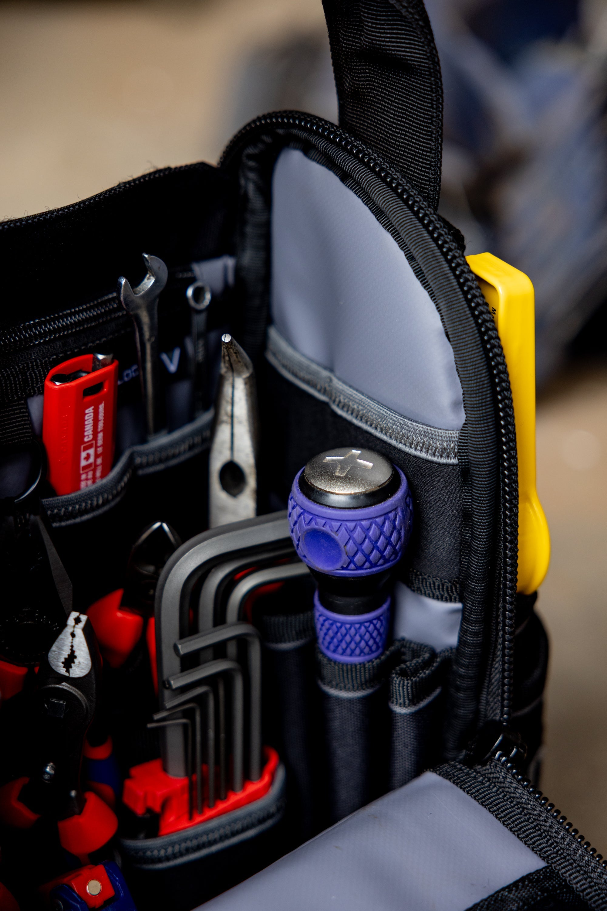 Rogue 20 Service Bag Shadow Black